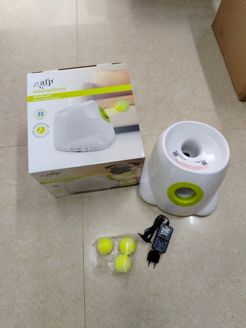 Petivia – Automatic Interactive Ball Launcher for Dogs